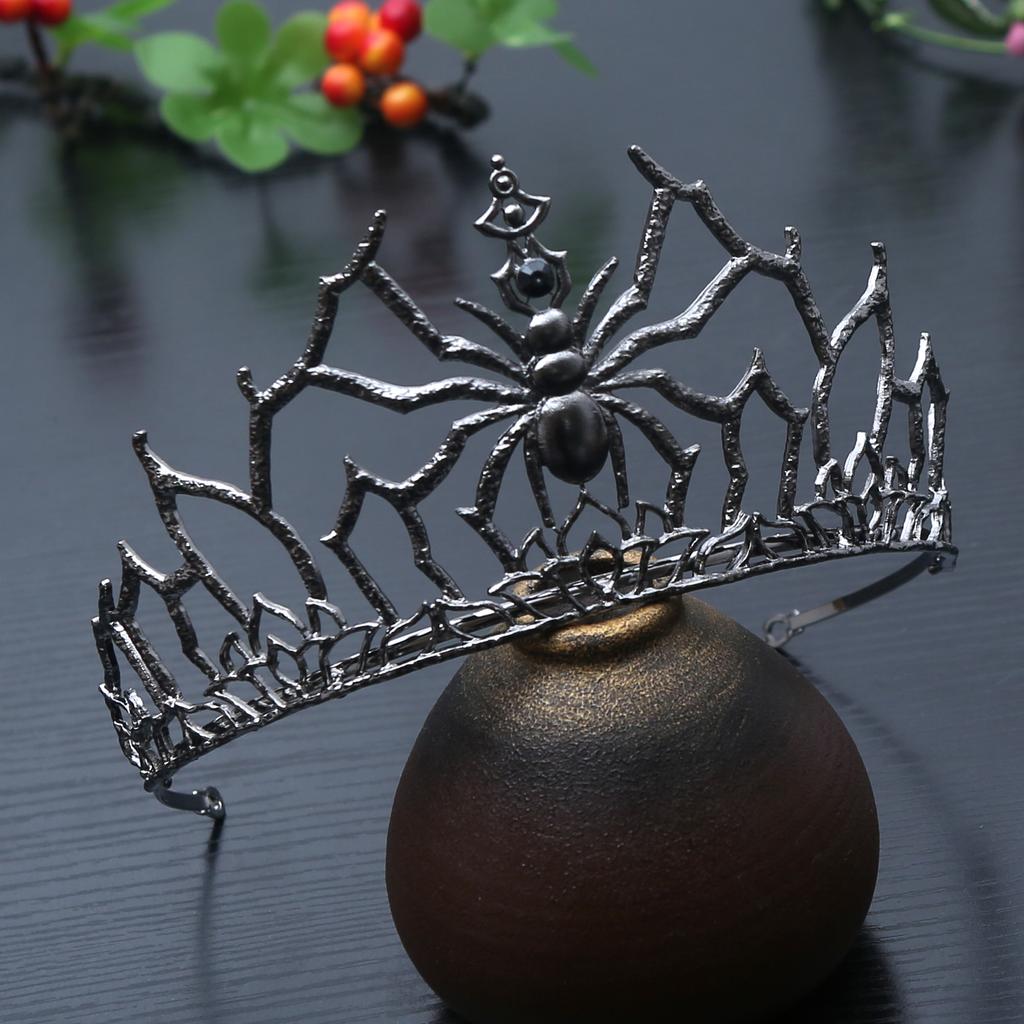 Gothic Spider Web Crown Black Crystal Headpiece Metal Tiara Suitable for Men and Women's Steampunk Halloween Costume Headwear