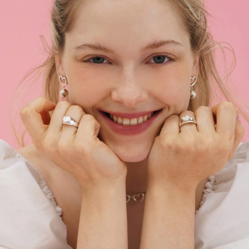 OOV DOUBLE HEART BRACELET (SILVER)