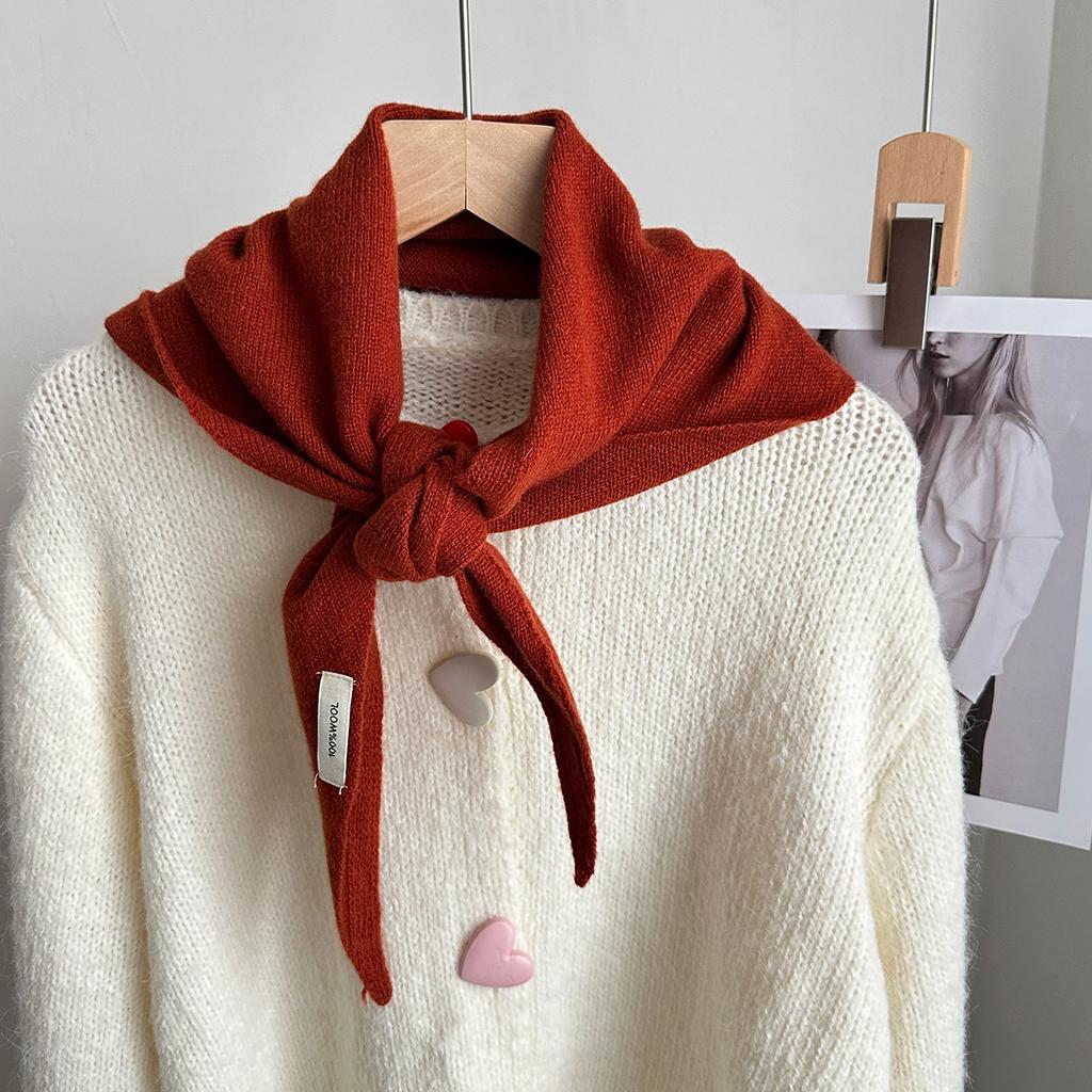 A Solid Color Wool Knitted Triangle Scarf for Women, Can Be Worn as a Fake Collar, Decorative Scarf for Air-Conditioned Rooms, Fashionable Shawl