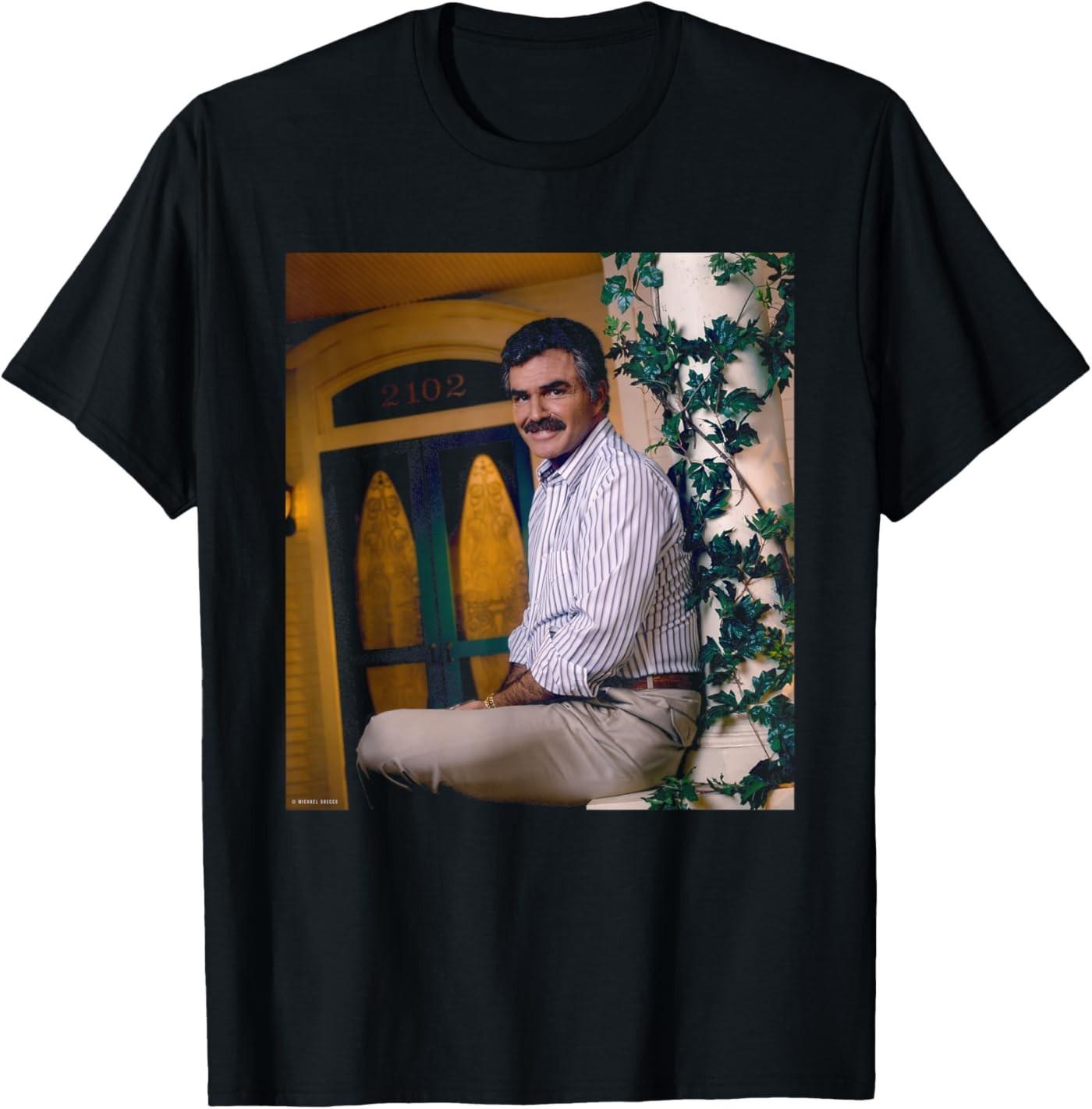 Deliverance Actor Burt Reynolds By Michael Grecco T-Shirt XL