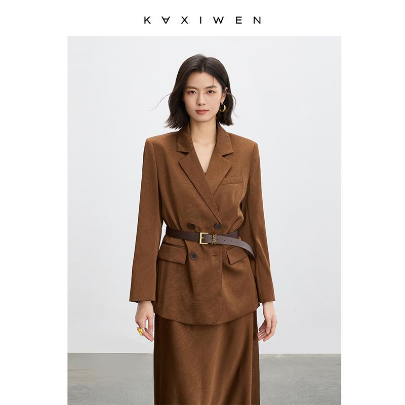 Qianwen Fashion Versatile Suit 2025 Autumn New Collection Simple Commuter Irregular Texture Embossed Solid Color Coat