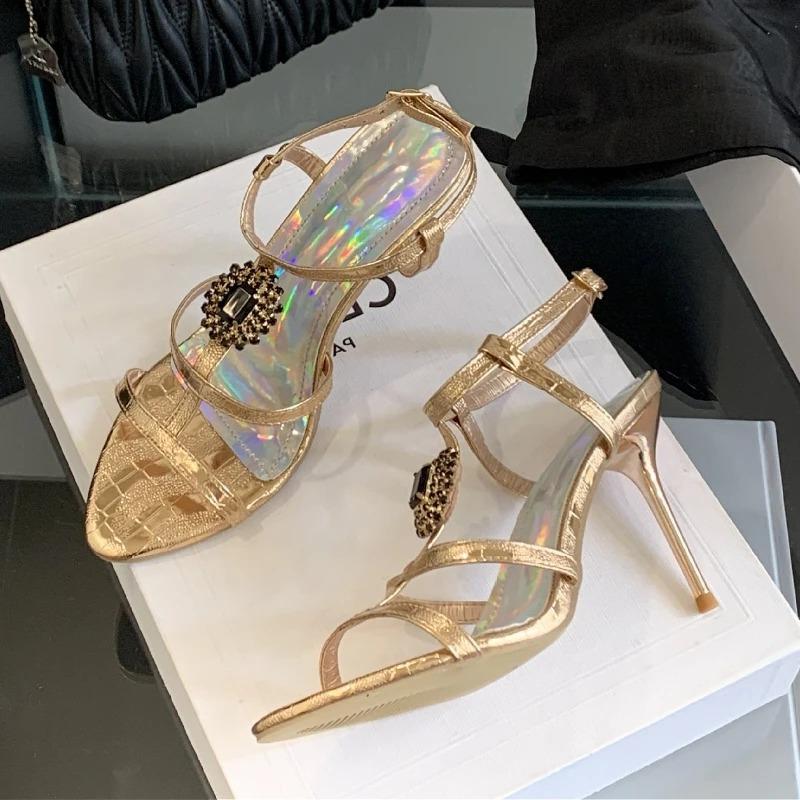 

Fashion Luxury Rhinestone Heeled Sandals Women Fashion Pointed Toe Ankle Strap Buckle Brand Designer Shoes Elegant Banquet High Heels 35 шампанского
