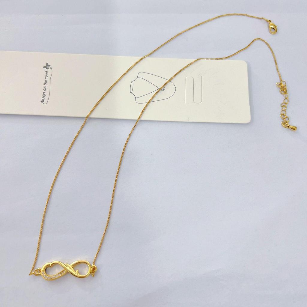 Women's Infinity Symbol Necklace - Elegant European and American Niche Jewelry with Simple O-Chain Design.