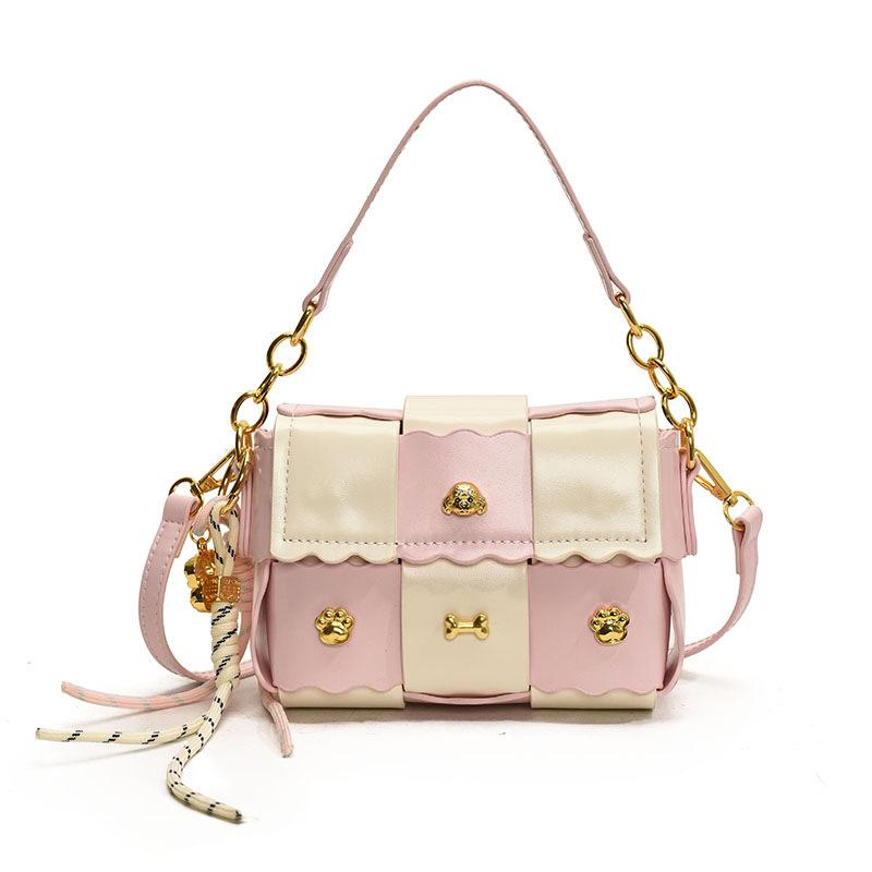 This year's popular bags 2025 spring new Korean version fashion splicing small square bag personalized rivets niche messenger bag