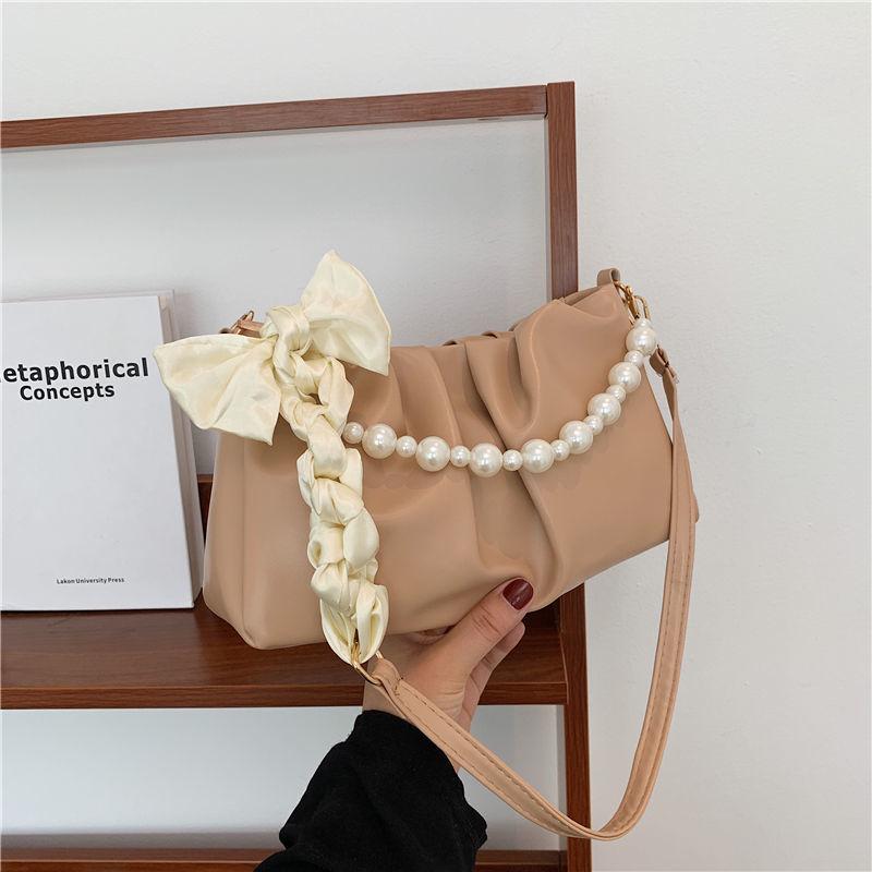 In Stock: Women's 2024 Summer Korean Fashion Pearl Chain Crossbody Bag