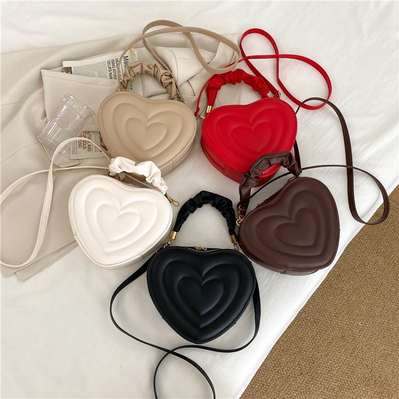 Adorable 2024 Heart Shaped Imprint Handbag For Girls Casual Fashionable Small Bag