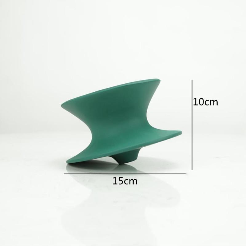 Irregular Gyro Geometric Hat Sculpture Ornament, Resin Crafts for Living Room Decoration, Desktop Sculpture, Home Decoration