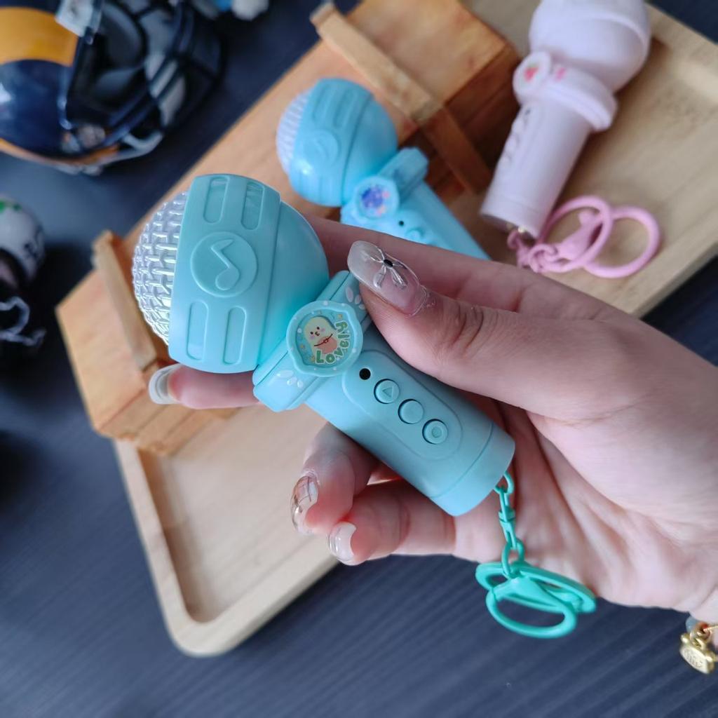 Plastic Microphone Key Holder Cute Microphone Bag Charm Recording Microphone Pendant Classic For Keys Nostalgic Gifts Wholesale