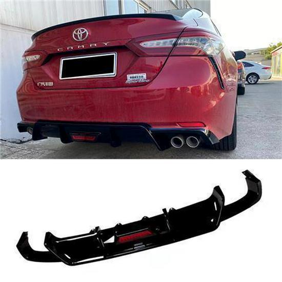 Zadný difúzor Toyota Camry 2018-2022 s navigačnými svetlami