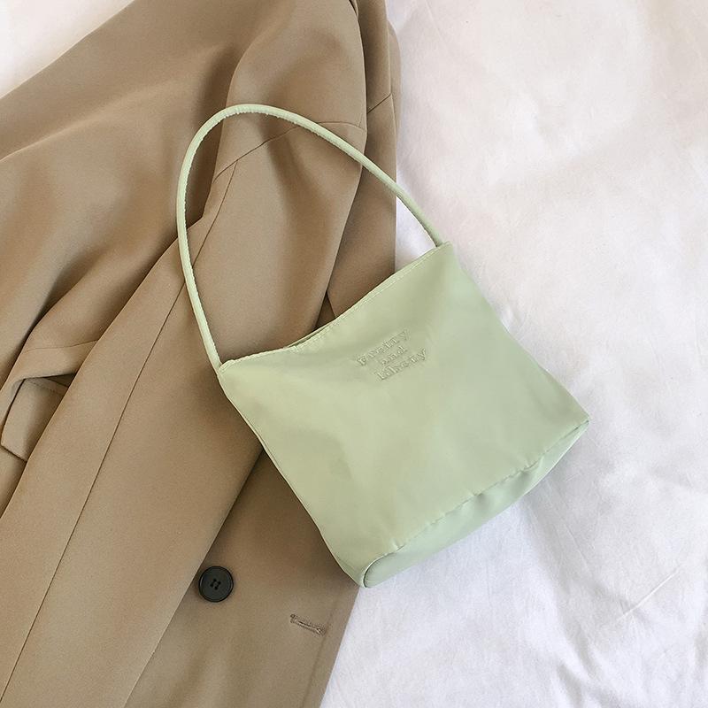 

2025 Корейская весенняя сумка-ведро новая на плечо персонализированная повседневная сумка-тоут сумка женская подмышечная сумка сумка-тоут тренд зелёный