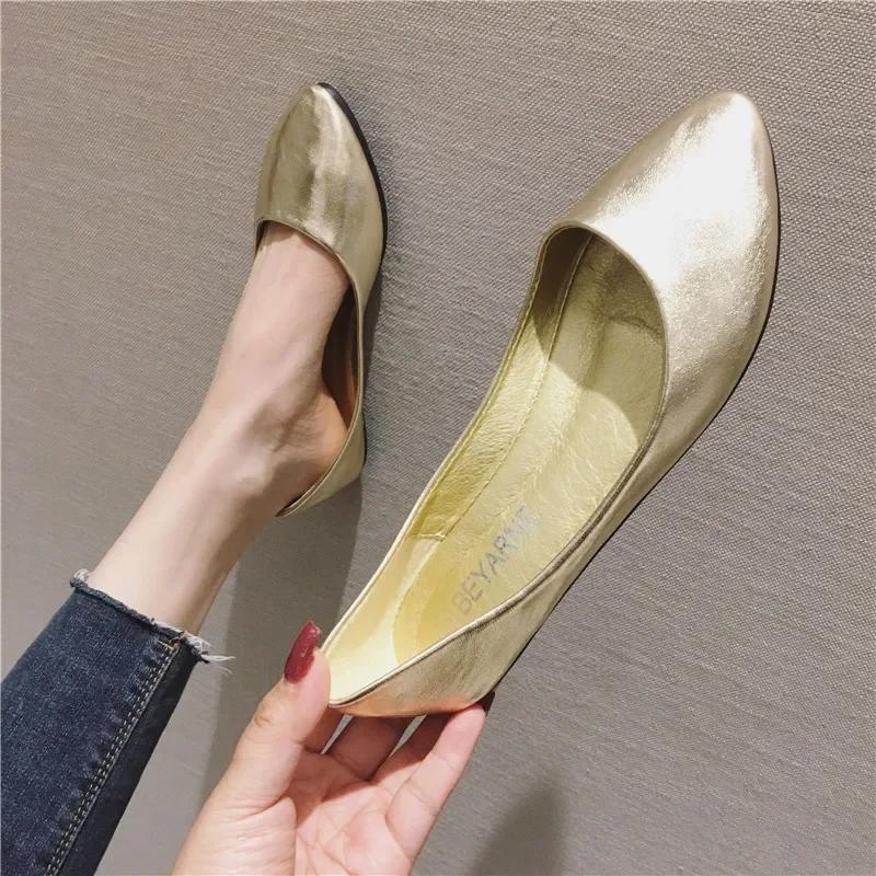 Fashion Women Flat Shoes Flat Bottomed Pointed Shallow Mouthed Single Shoes Women's Glossy Soft Leather Sole Boat Shoe Floating Shoes