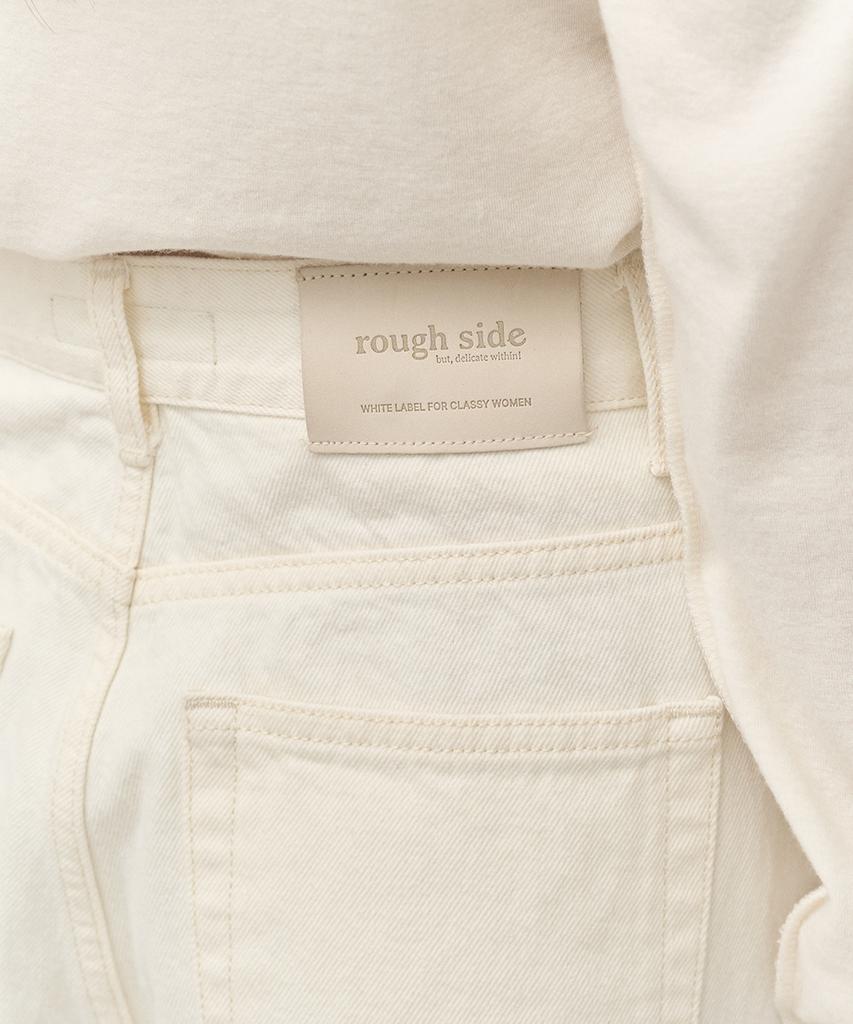 Leopeusaideuhwaiteulabel Straight Denim Pants Tofu White