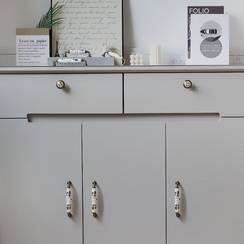 Starožitná hnědá červená a zelená listová keramická venkovská úchytka zásuvky skříňky