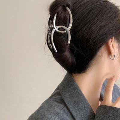 Kadınlar için Premium Çift C Metal Saç Tokası, Kalın Saçlar için Büyük Pençe, Sonbahar ve Kış için Mükemmel, Şık Niş Tasarım.