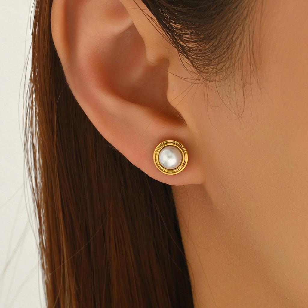 18K Gold Pearl Stud Earrings Spiral Circle Earrings Temperament French Elegant Simple Style Retro Earrings