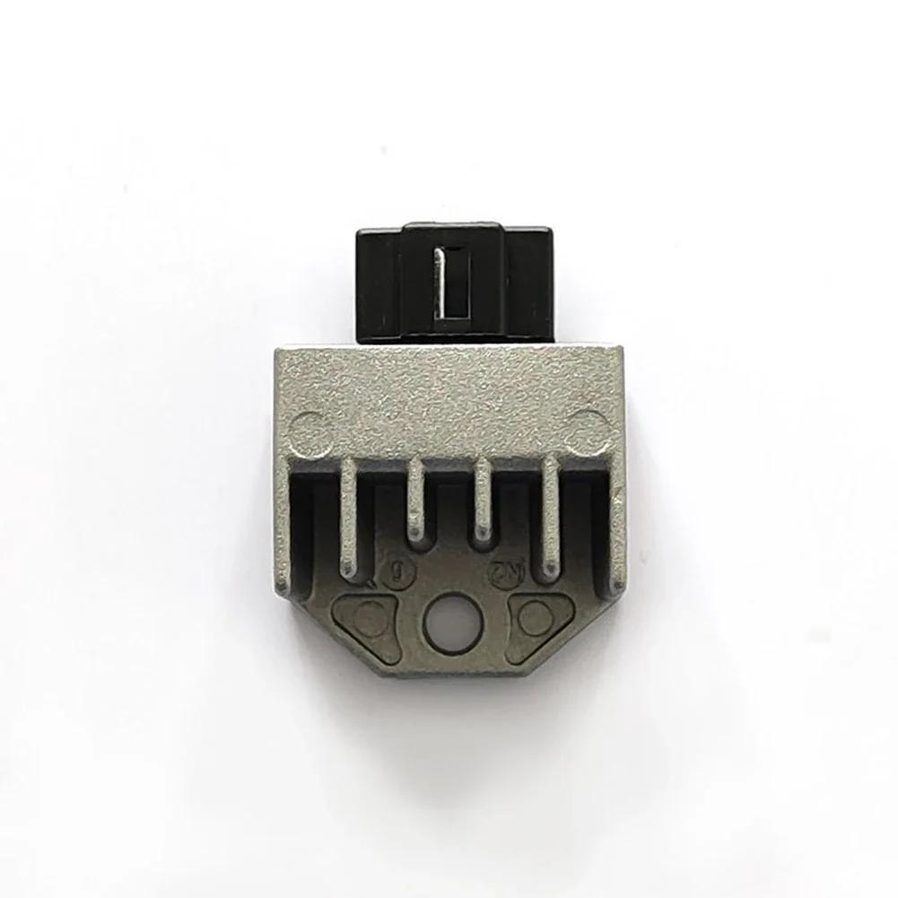 Motorcycle Voltage Regulator Rectifier For-Honda 31600-GBL-871 31600-GAH-004 31600-GAG-K20 Voltage Regulator Rectifier