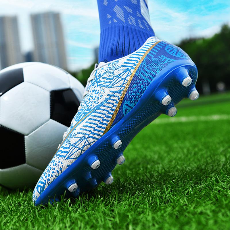 

Foreign trade men s football shoes men s sports football shoes broken nails college students outdoor football game training shoes 35