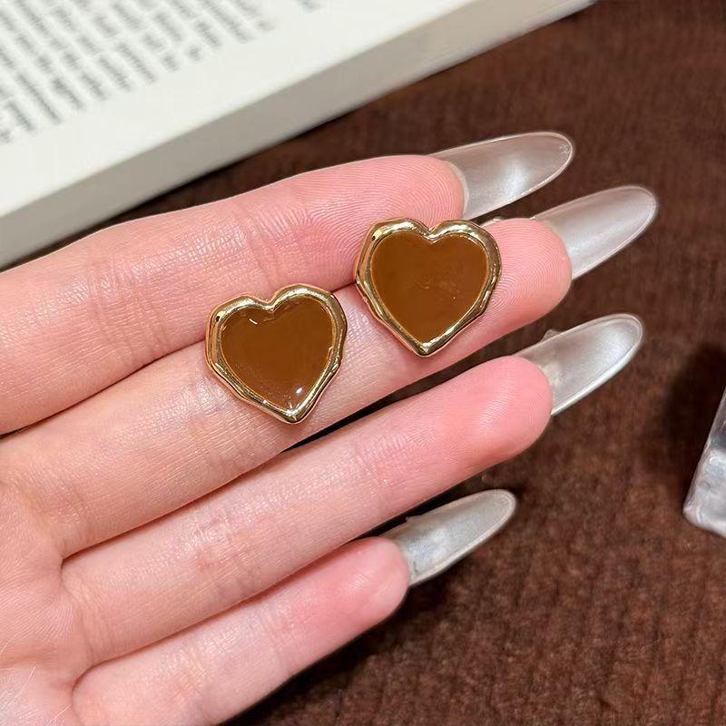 

2025 Retro Geometric Coffee Color Earrings - Light Luxury High-End Studs for Women