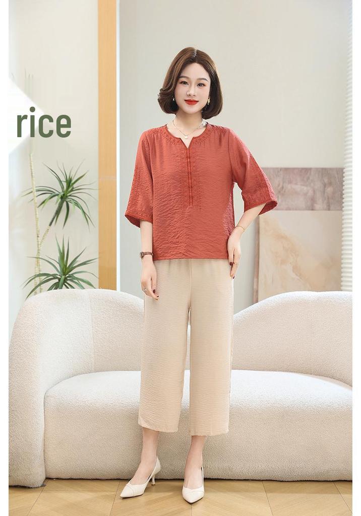 Stylish Plus Size Cotton & Linen Summer Top for Middle-Aged and Elderly Women