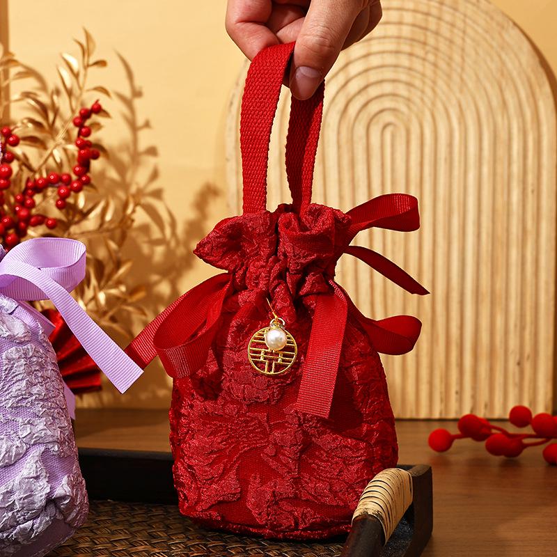 Elegant Handheld Wedding Candy Gift Boxes and Bags for Guests