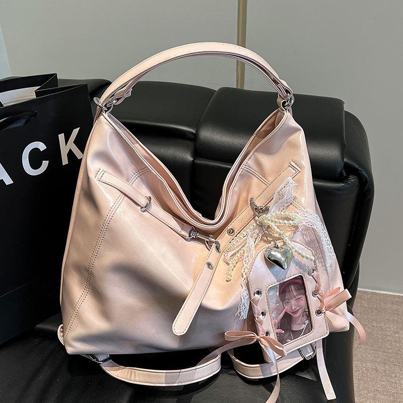 Lässige Umhängetasche mit großem Fassungsvermögen, vielseitig für den Weg zur Arbeit und mehrere Tragemöglichkeiten