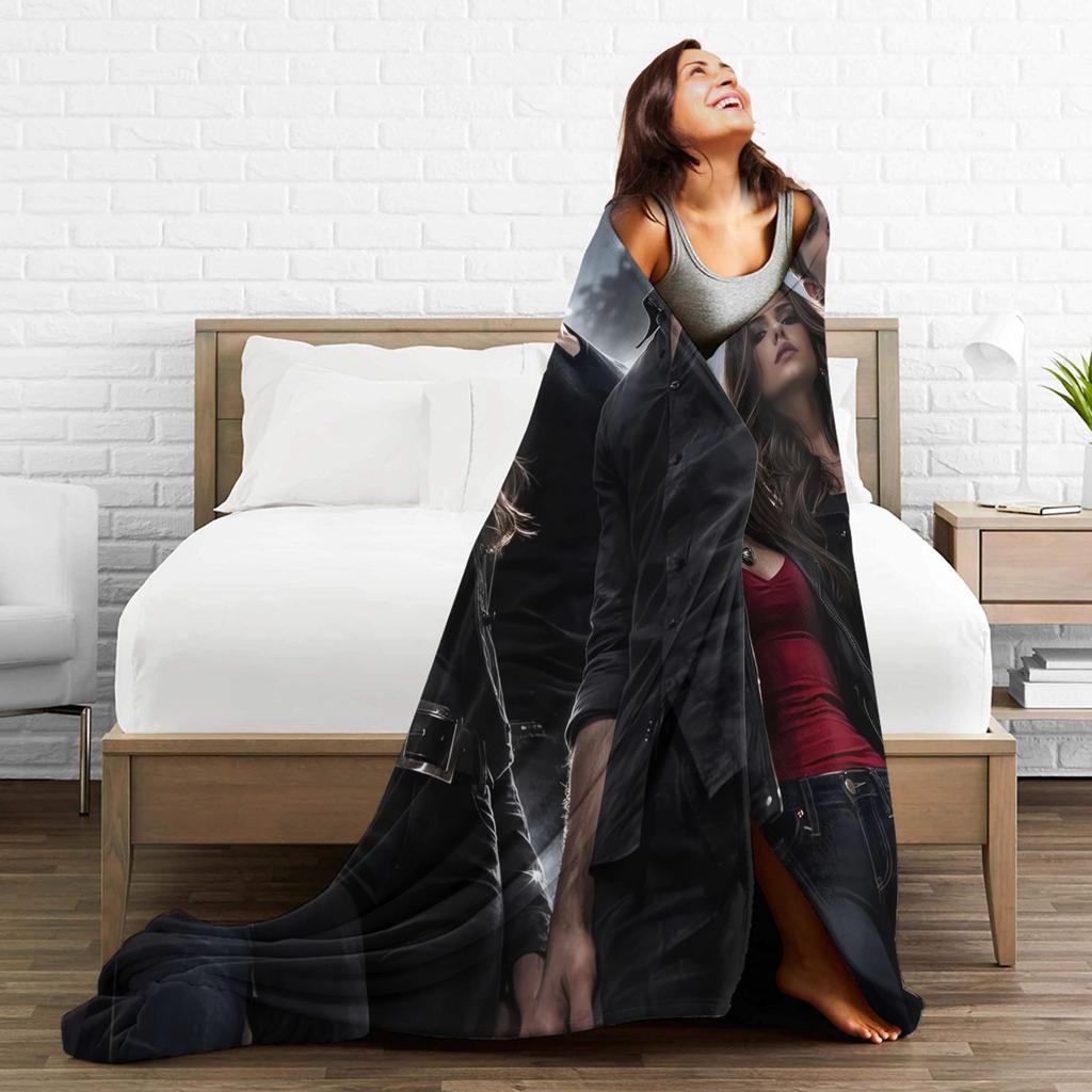 Couverture en Flanelle The Vampire Diaries Douce Durable Couvertures de Lit pour Salon Voyage Couvre-lit Confortable Housse de Canapé-Lit