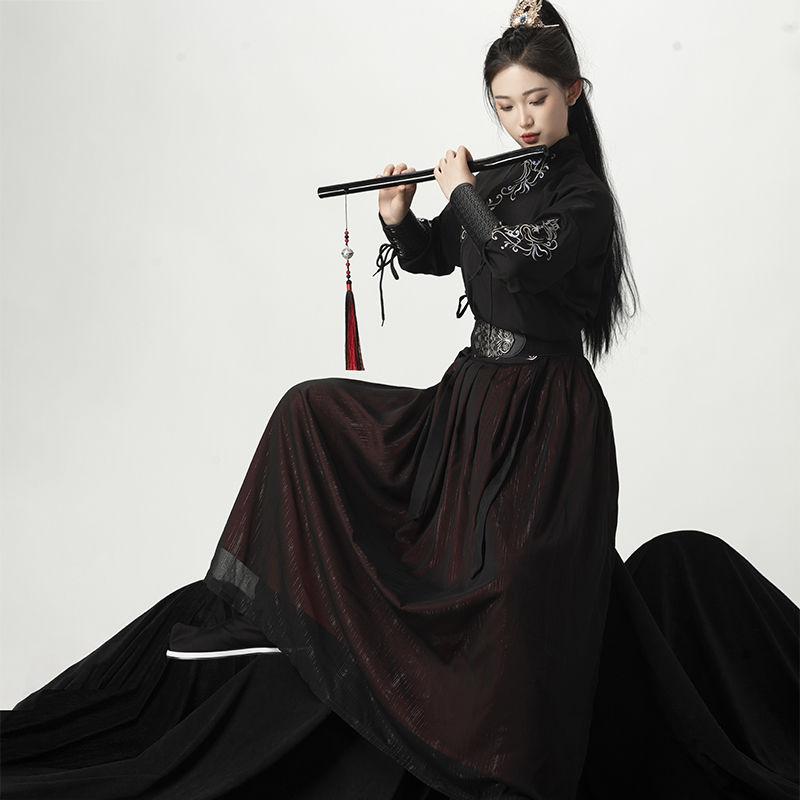 Chinesischer Stil Kampfkünstler Hanfu Hübsches Stickerei-Set für Männer und Frauen