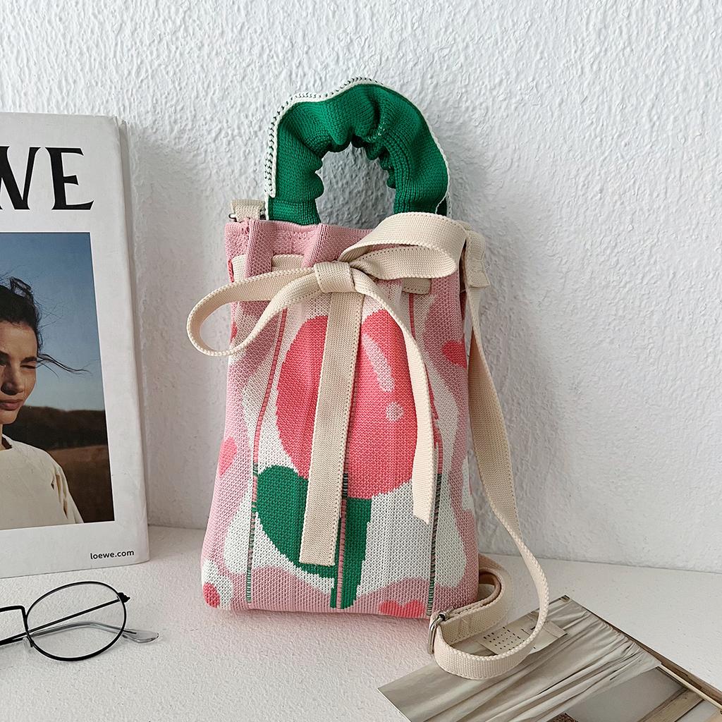 Niche Design Cute Cartoon Knitted Drawstring Bundle Bag Versatile Small Portable Commuter Messenger Handbag