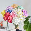 Decoração de casa – Flores e coroas artificiais