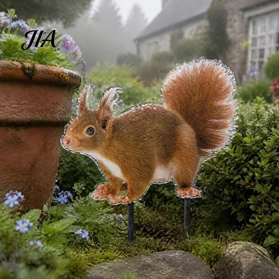 Waterproof Garden Decor for Flower Beds Realistic Squirrel Stake, 2D Flat Acrylic Yard Art Creative Backyard Animal Cute Ornament Outdoor Lawn