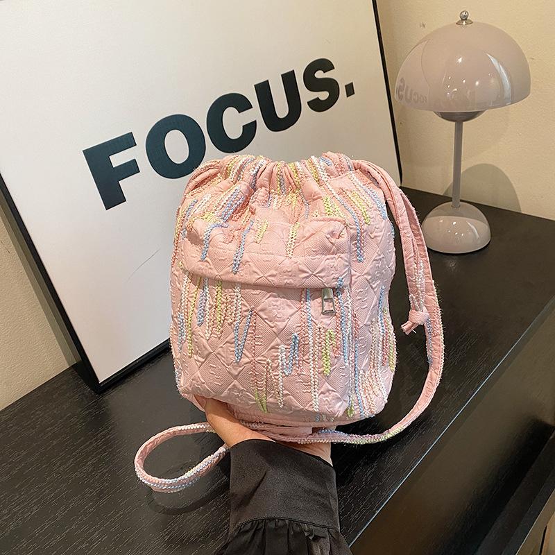 

Высококачественная мягкая женская маленькая квадратная сумка, милая маленькая свежая цветная вышивка нитками, студенческая сумка через плечо с одним плечевым ремнем one size fits all розовый