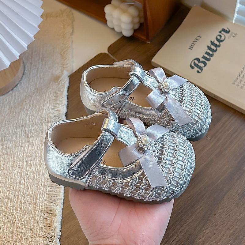 Girls Breathable Mesh Cutout Shoes With Pearl Bow