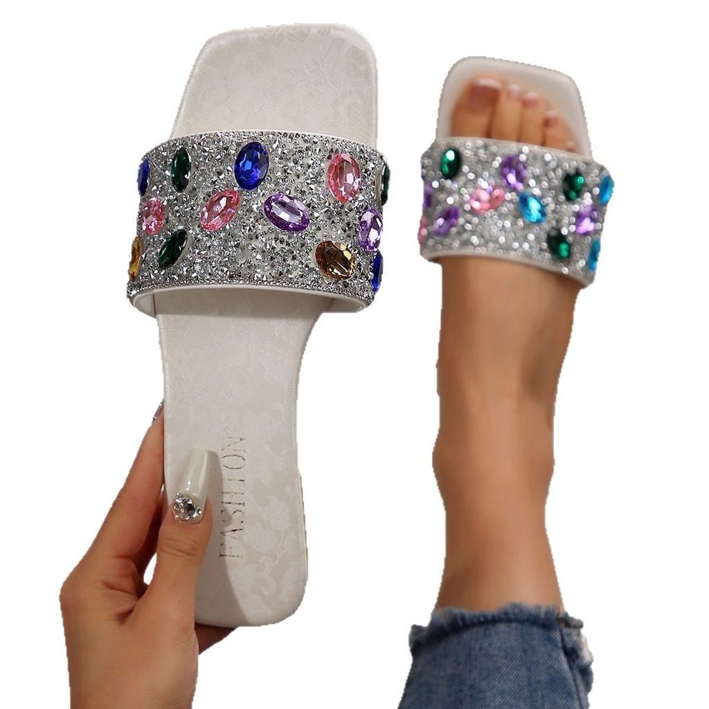 Simple, Fashionable and Comfortable Slippers for Women's Versatile Wear 2025 Summer New Fashionable Rhinestone Gorgeous Flat-bottomed Cool Slippers