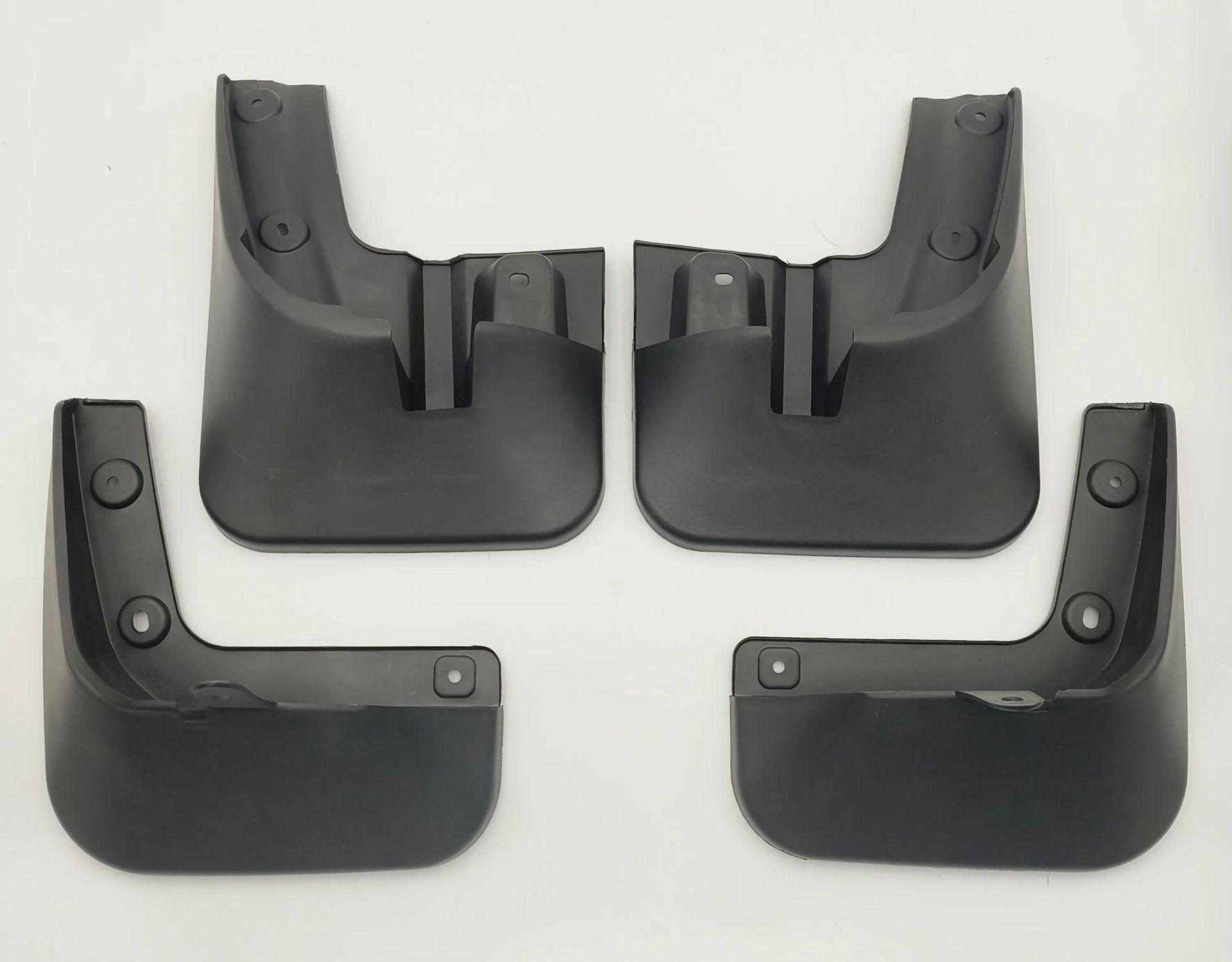 

Брызговики для автомобиля JAC Refine M3 IKEA Edition