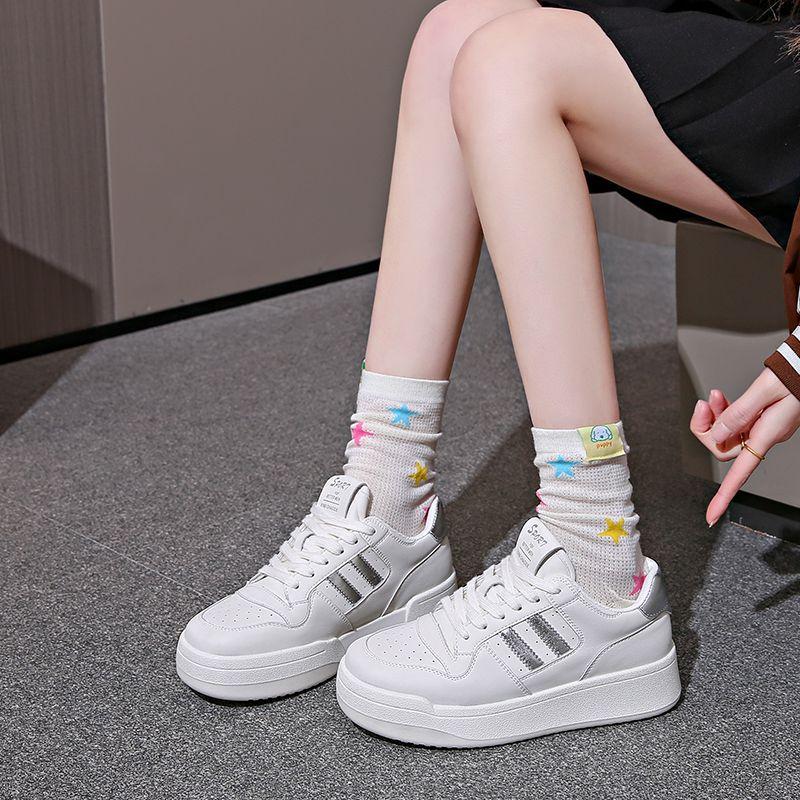 

Платформенные белые женские весенние новые увеличивающие рост шнурованные кеды повседневная спортивная обувь одинарная обувь 40 серебряный