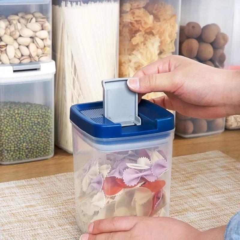 3 Different Capacity Plastic Sealed Cans Kitchen Storage Box Transparent Food Canister Keep Fresh New Clear Container