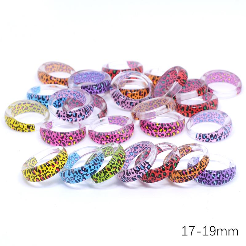 

Korean Style Personalized Acrylic Leopard Peacock Pattern Fashion Ring Band