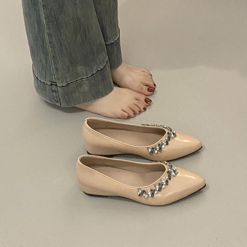 Rhinestone Pointed Flat Bottom Soft Sole Spring 2025 New Inner Height Increase Banquet Shallow Mouth Temperament Elegant Single Shoes