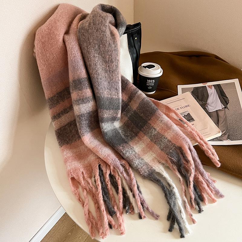 

Зимний высококачественный универсальный полосатый шарф 2024 года: Утолщенная, теплая и шикарная корейская шаль на осень/зиму 200x33 cm