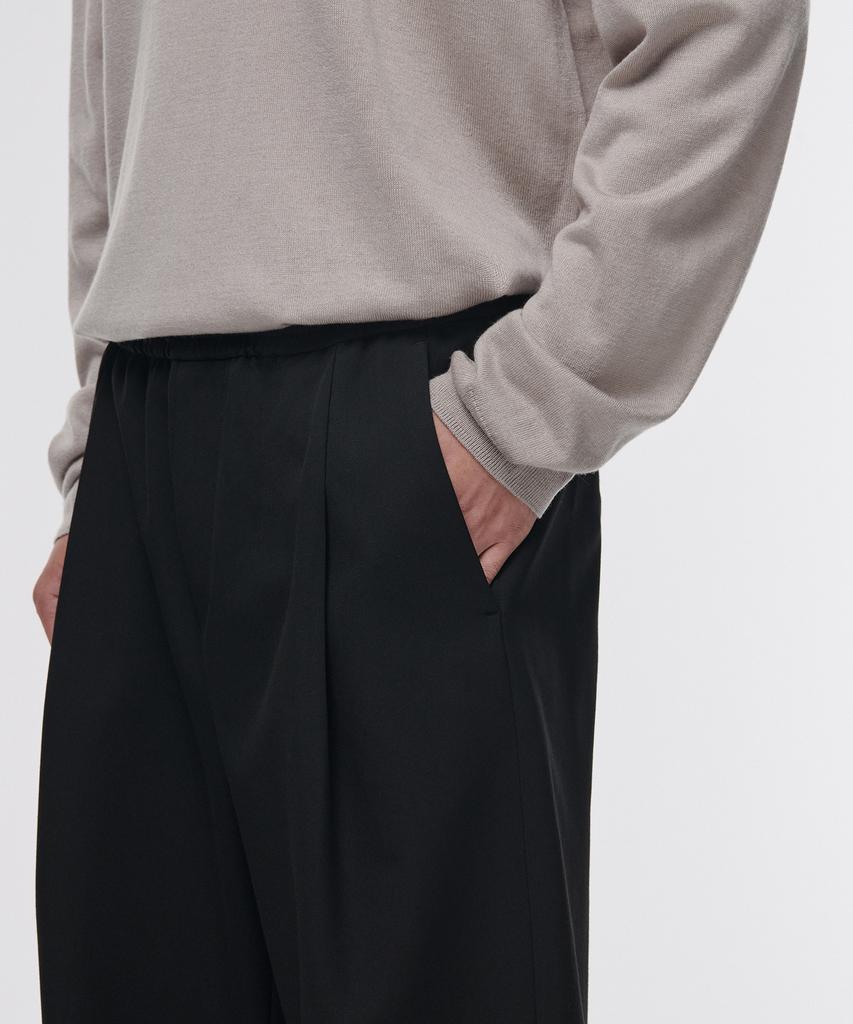 Musinsa Standard One-Pleat Wide Elastic Waist Slacks [Black]