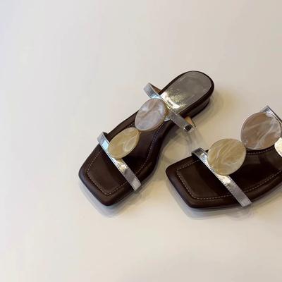 Schafsfellversion~ Nische Französisch Ein-Wort coole Hausschuhe Damen Zehenfrei Quadratische Spitze Temperament Römische Schuhe Flache Strandschuhe