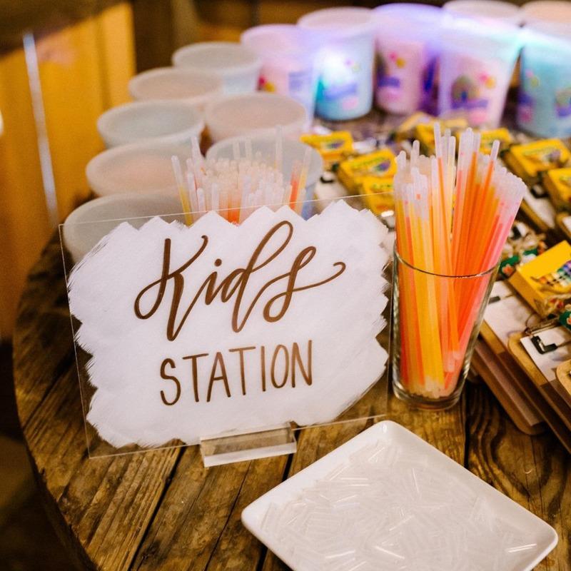 12 buc. Suporturi acrilice 30*25*10mm Suporturi pentru cărți de locație Suporturi pentru numere de masă Suport de afișare pentru carduri transparente Suport pentru semne din acril transparent