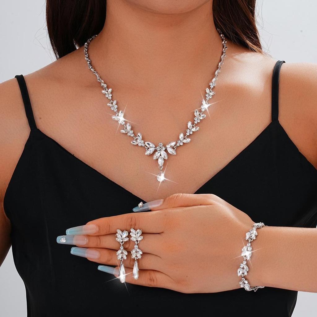 Elegant European and American Three-Piece Jewelry Set: Necklace, Earrings, Bracelet for Brides and Evening Gowns