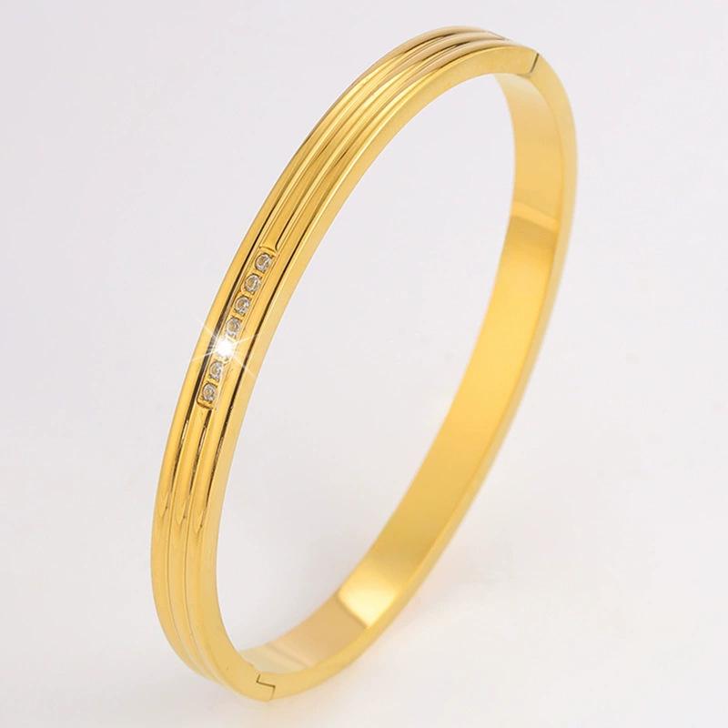 Starry Sky Silver Titanium Steel Bracelet for Women - High-End, Versatile, Full Diamond, Non-Fading Fashion Accessory