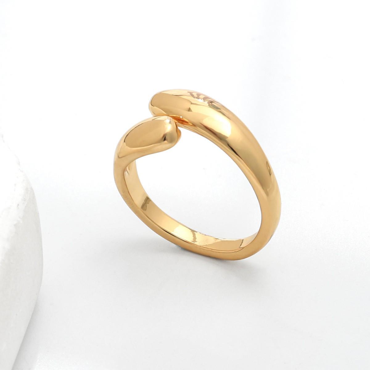 Popular European Water Drop Bracelet & Ring Set: Simple, Exaggerated, and Trendy Alloy Jewelry for Spring