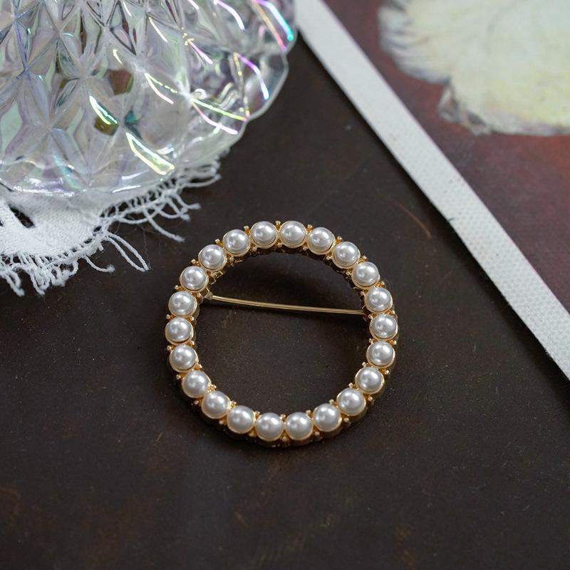 

Винтажная брошь в дворцовом стиле, аксессуары, барочная ретро брошь с жемчугом, матовая брошь для женщины, девушки, подарок для вечеринки