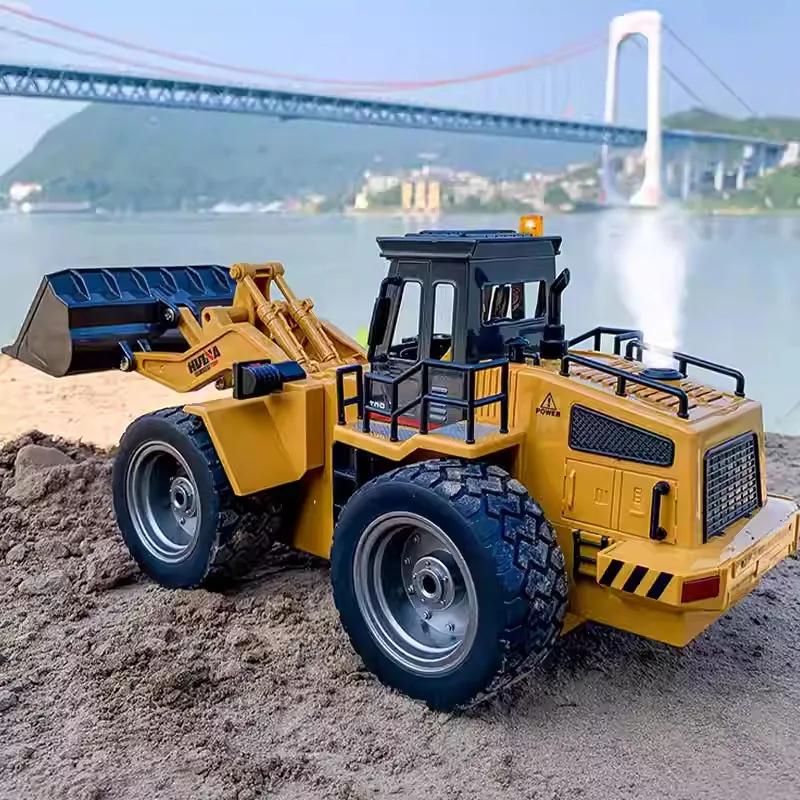 HUINA 1560 1/18 Rc Dozer Alaşım Traktör Modeli 2.4G RC Paletli Radyo Kontrollü Araba Kamyon Mühendislik Aracı Erkek Oyuncakları Hediyeler