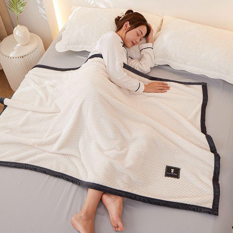 Flannel Fleece Blanket Office Nap Blanket Air-Conditioning Throw Coral Fleece Bed Sheet Blanket Lunch Break Blanket