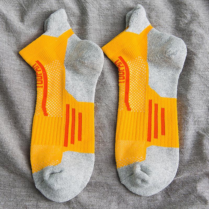 Professional Sports Socks Thickened Breathable Cushioned Athletic Ankle Socks Unisex Outdoor Basketball Cycling Marathon Socks