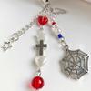 Gothics Skull Bead Keychain with Spiders Designs Sturdy Resin Crafted Fashion Accessory for Trendsetters Daily Use